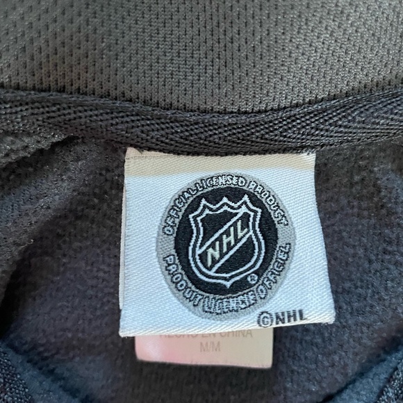 Men's NHL Chicago Blackhawks Quarter-Zip in Size M - Picture 4 of 5